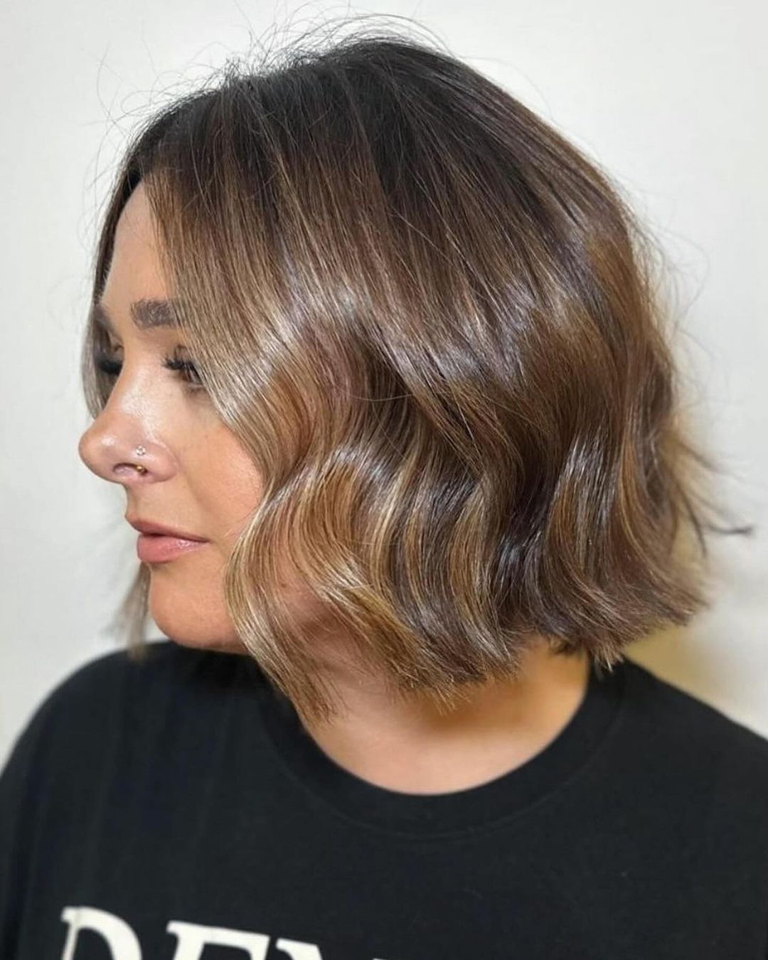 Blunt Midi Bob for Wavy Hair